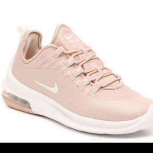 Nike air Max’s Axis